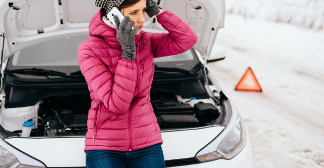 Pack Smartly: 12 Essential Accessories For Your Winter Sojourns